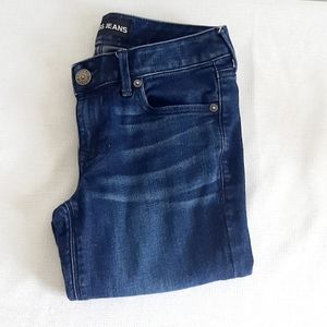 Express Blue Jean's distressed 0R